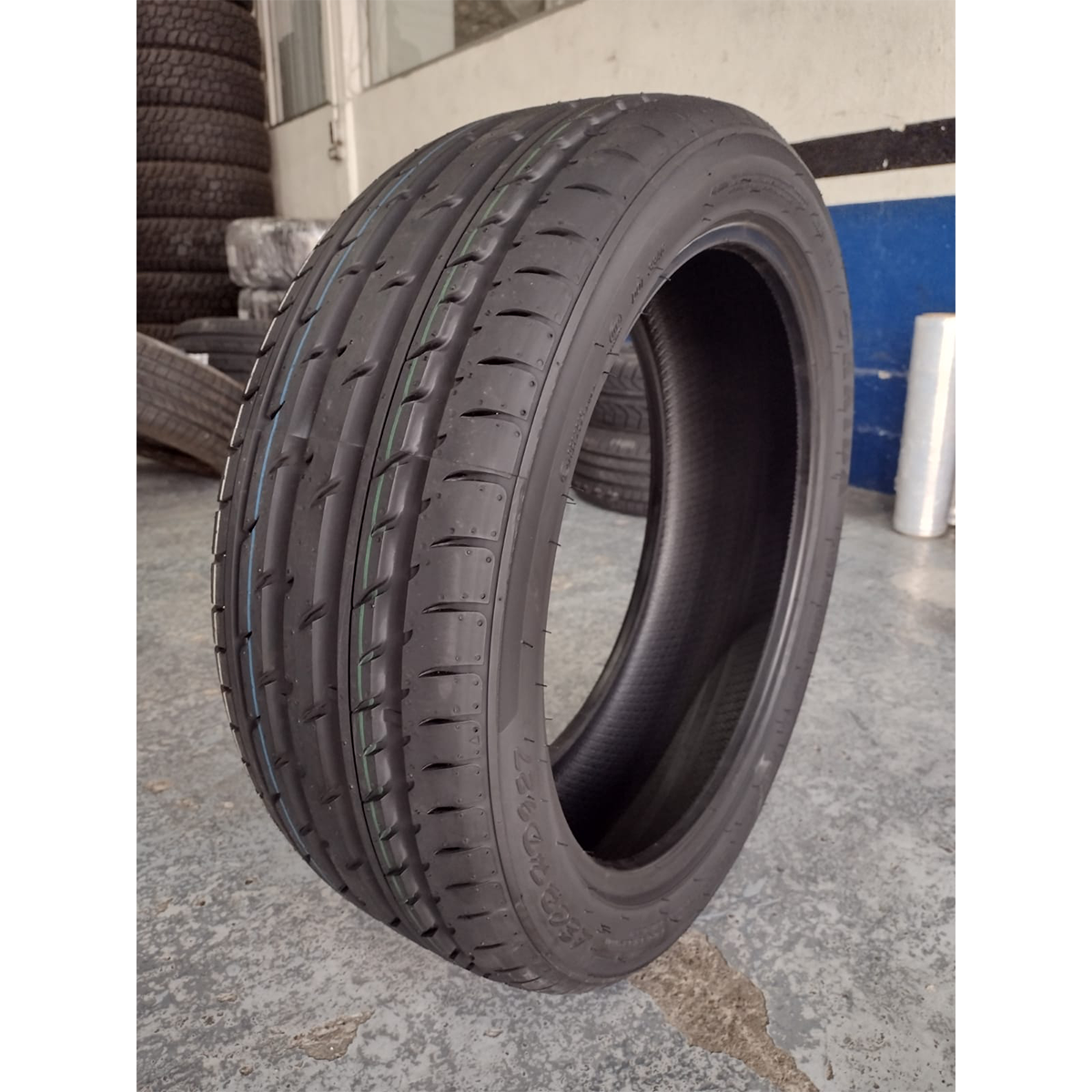 LLANTA 215/45R18 HAIDA HD927
