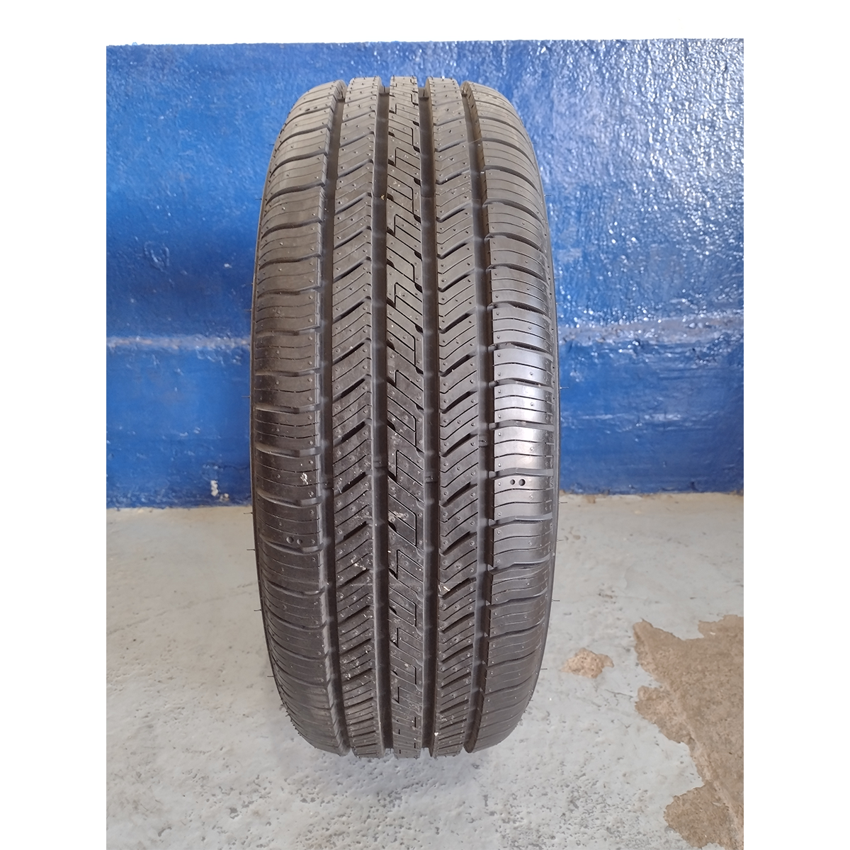 LLANTA 175/70R13 HANKOOK H735.