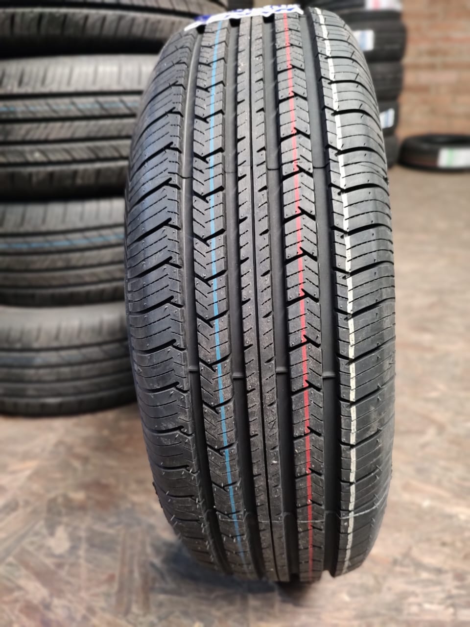 LLANTA 195/55R15 HIFLY HF261