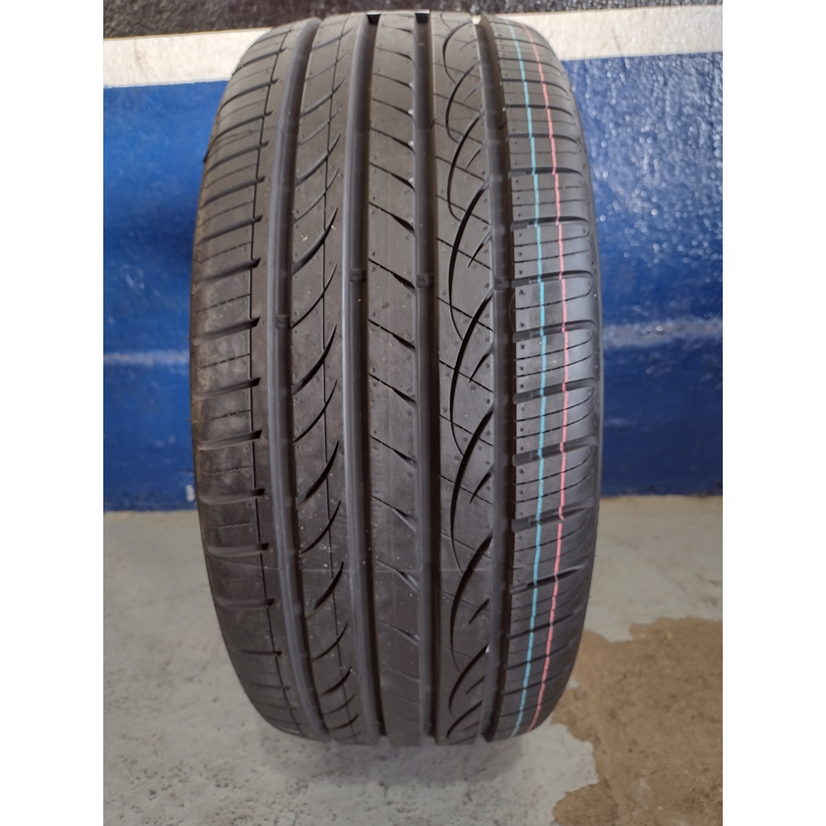 LLANTA 255/50R20 HANKOOK H452