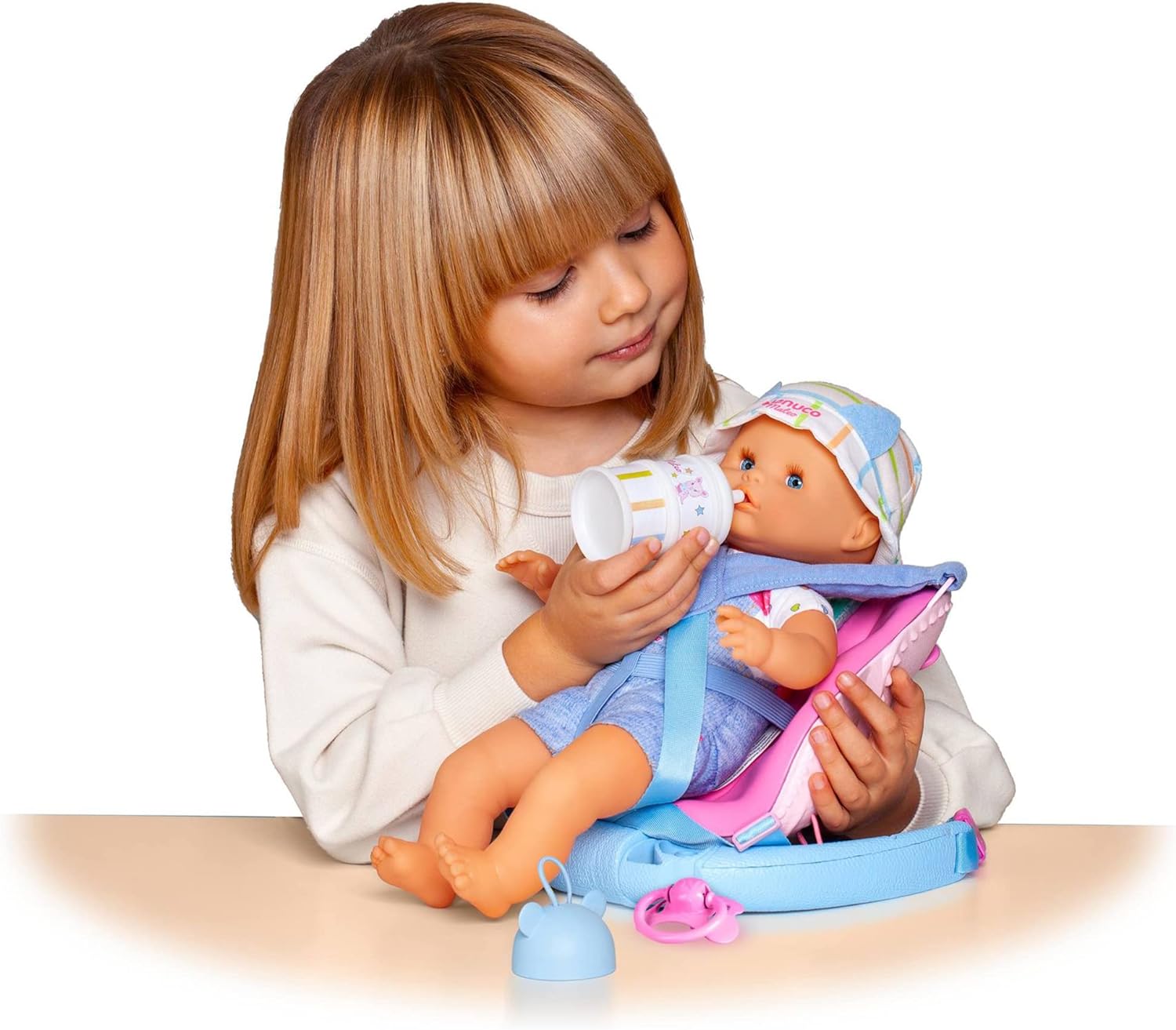 Nenuco Famosa De Paseo Con Mateo.