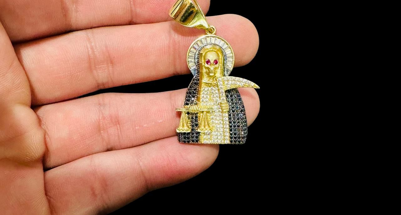 Dije Santa Muerte Oro 10 K + Obsequio
