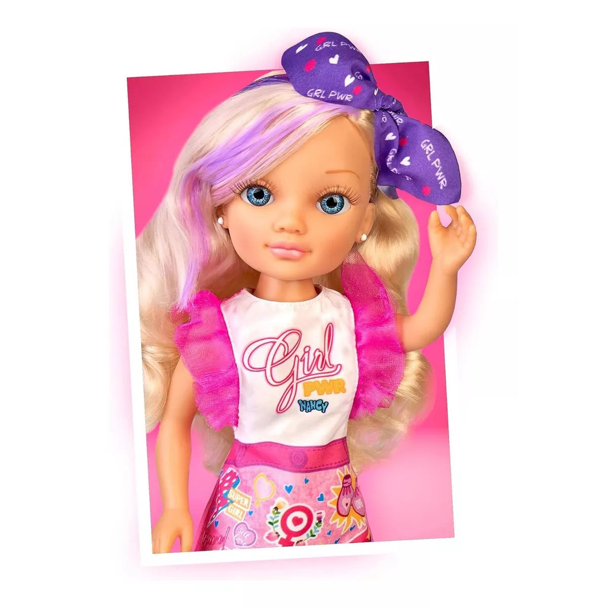 Nancy Famosa Girl Power.