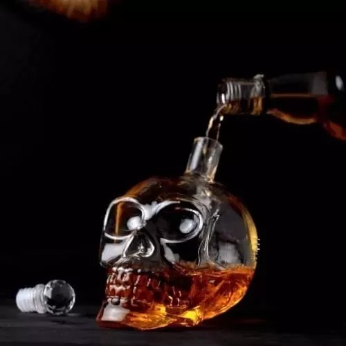 Licorera Cráneo Calavera De Cristal Con Tapón Cristal Oscuro.