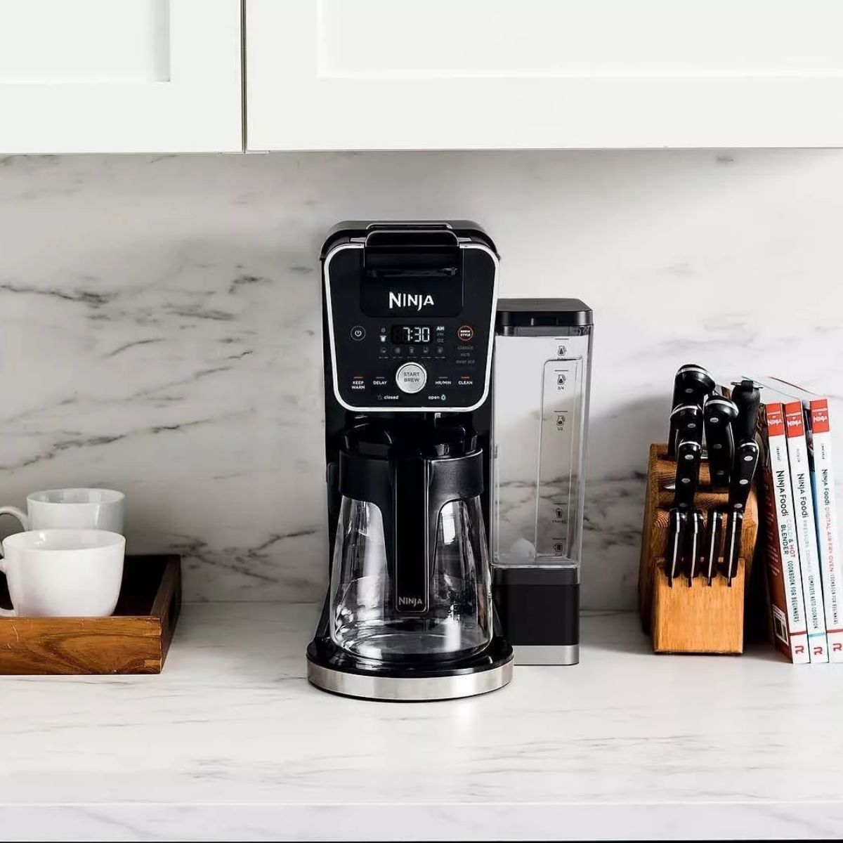 Cafetera DualBrew System Ninja Cápsulas y Molidos 14 Tazas CFP451 con espumador 