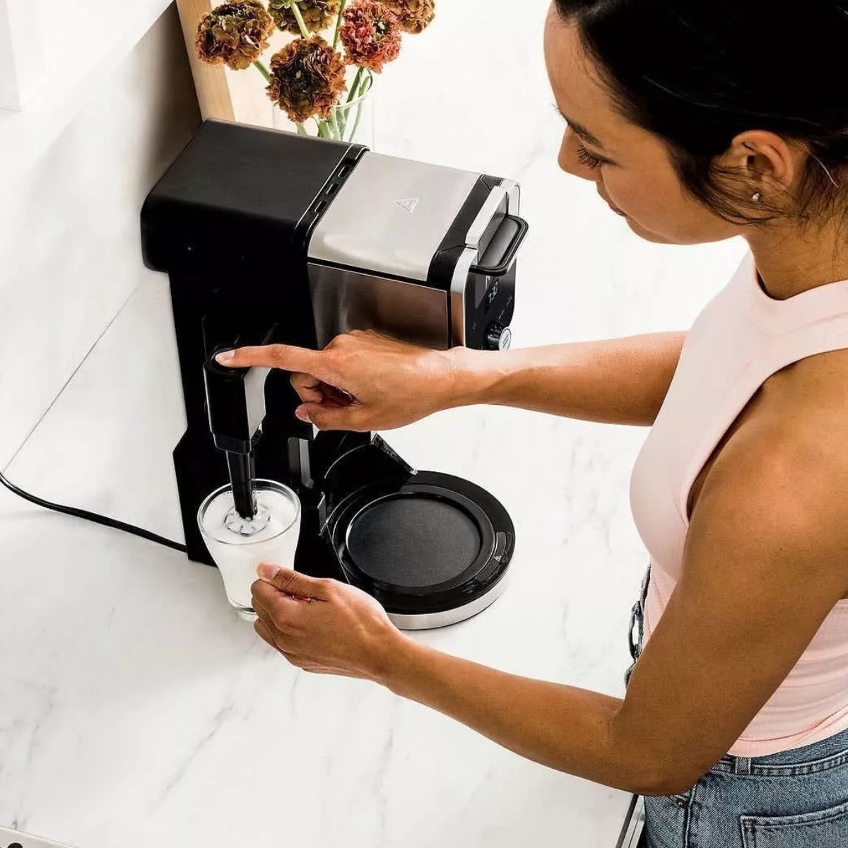 Cafetera DualBrew System Ninja Cápsulas y Molidos 14 Tazas CFP451 con espumador 