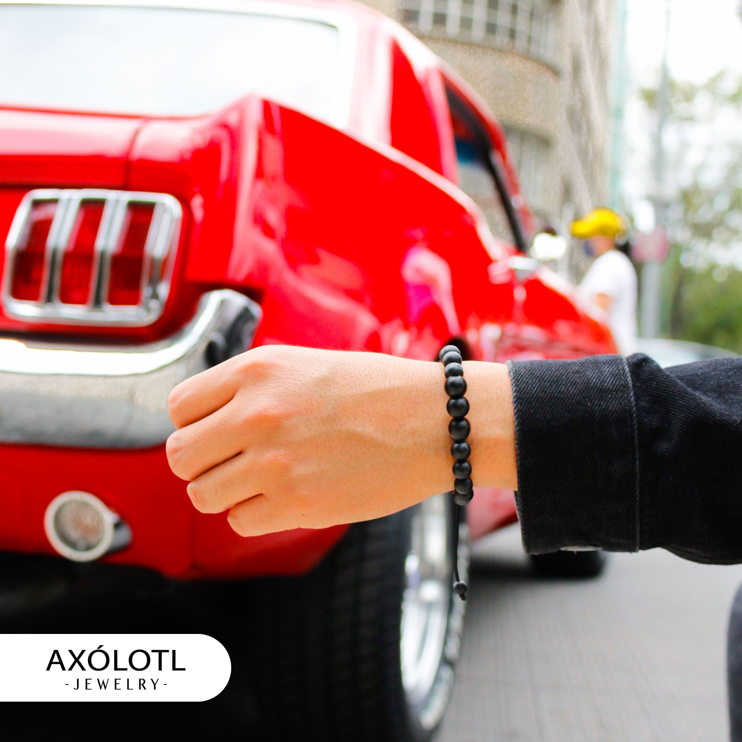 Elegante pulsera ajustable Axólotl Jewelry de piedra ónix para meditar, curativa y de protección.