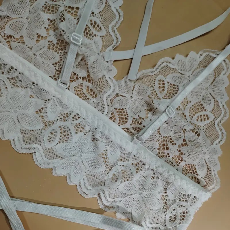 Juego lenceria de encaje Blanco .