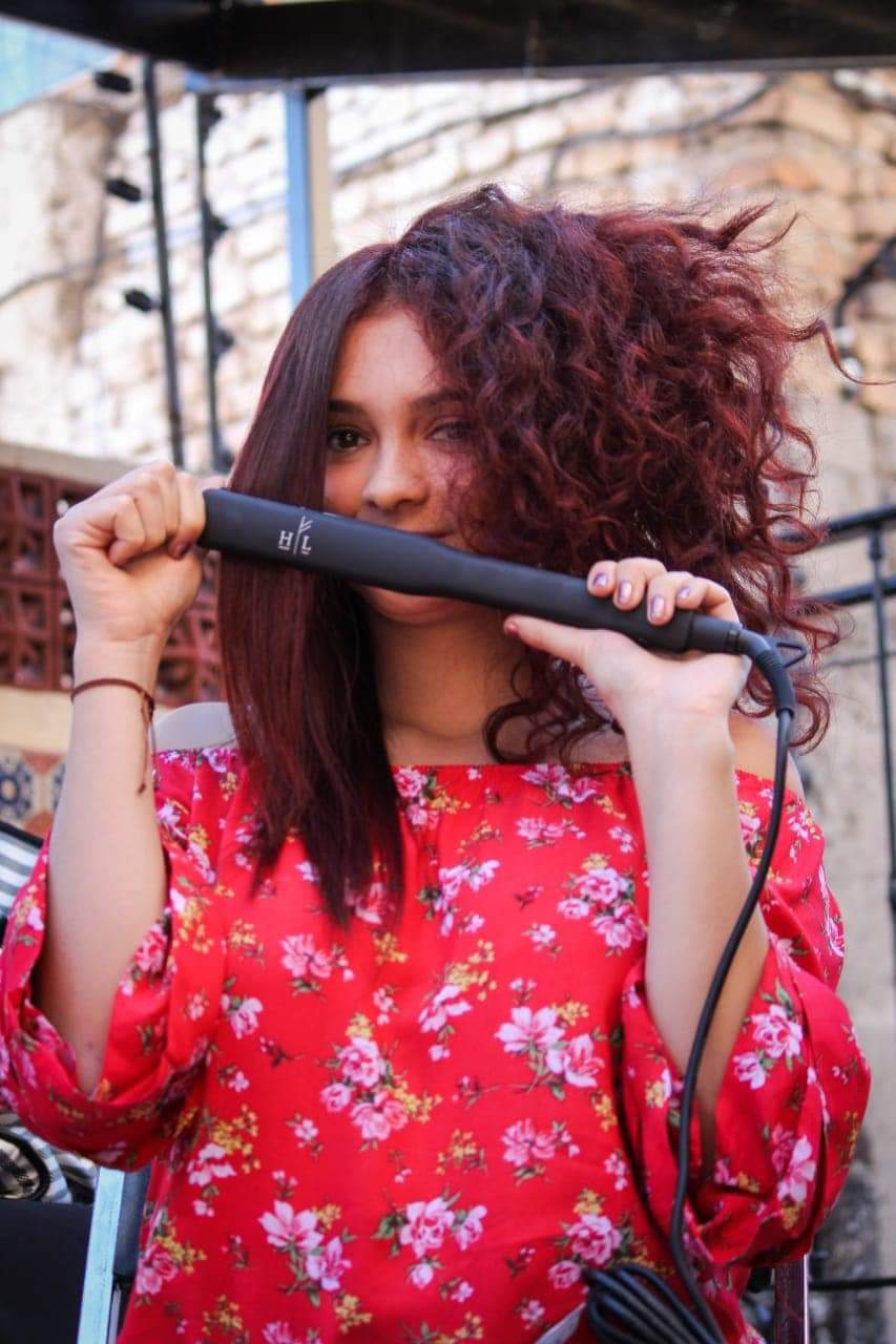 PLANCHA DE CABELLO HL HORACIO LARES  480F DIGITAL.