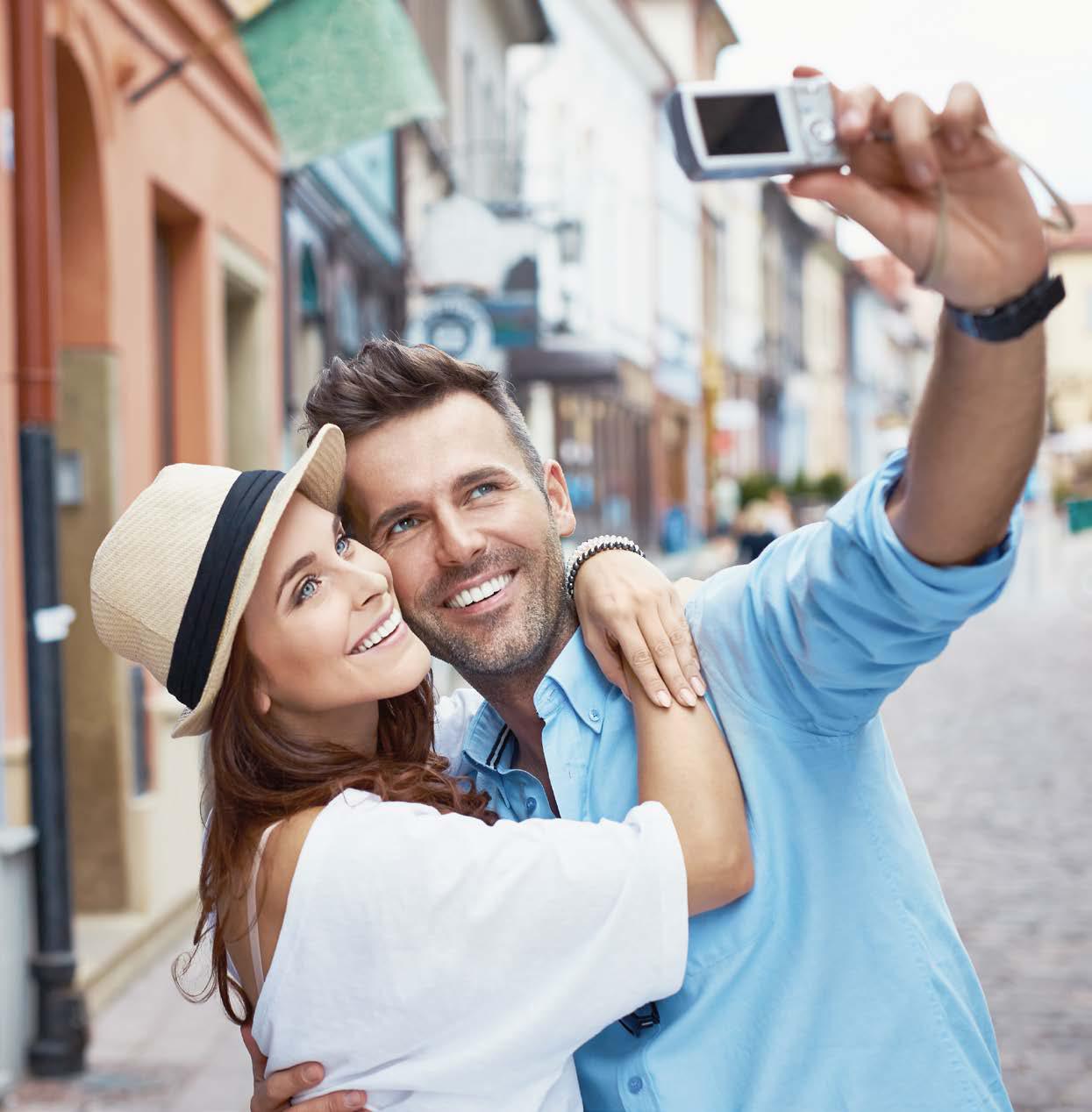 Bebida Hidratante y Reparadora PEPTIDOS DE COLÁGENO BELLA IN Sabor Frutas Exóticas Caja de 140g con 28 sobres