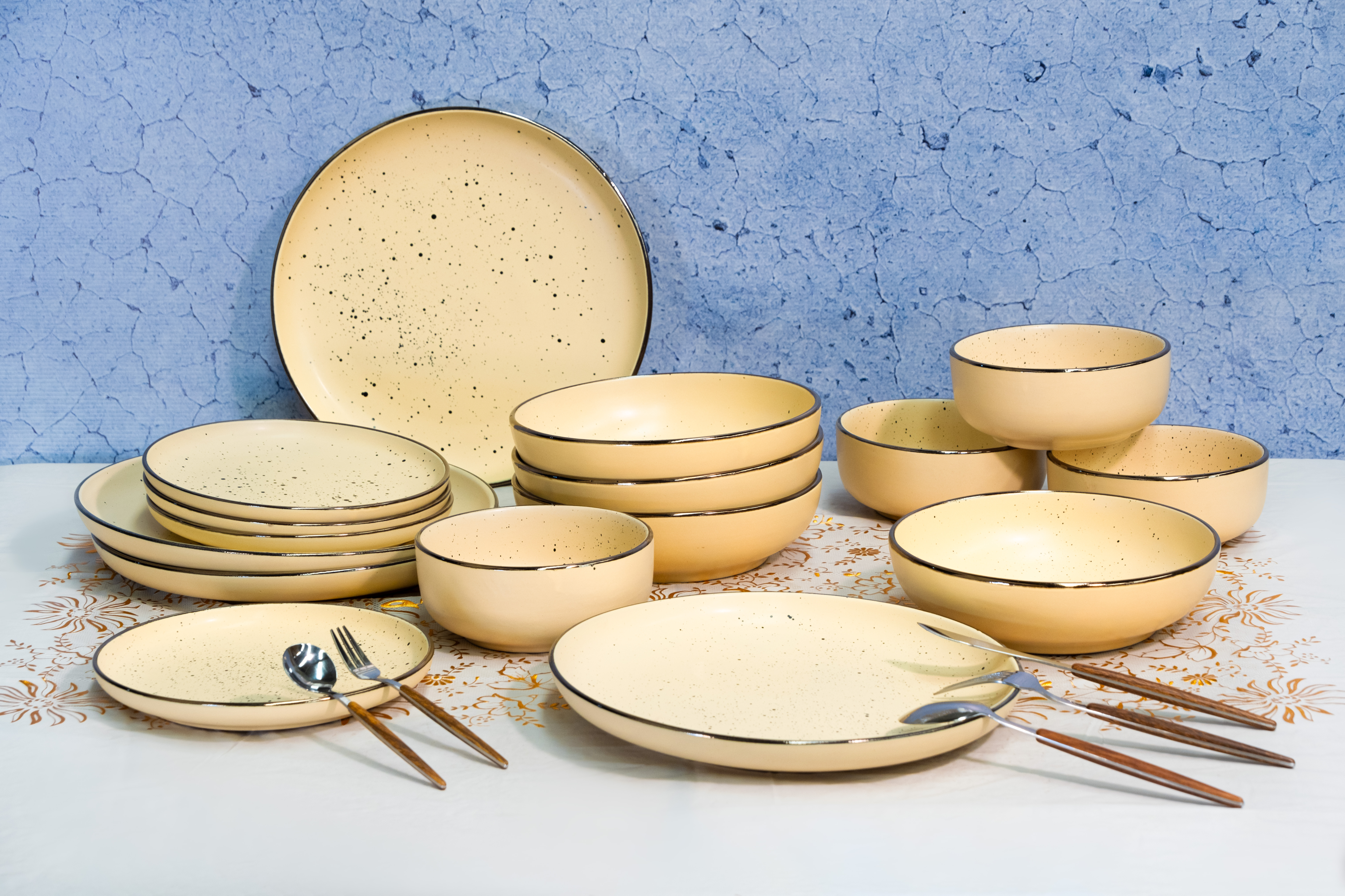 Vajilla Vascella Amarilla Mate Cerámica para 4 personas 16pz