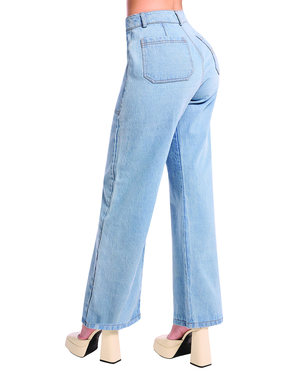 Jeans Tiro Alto, Mezclilla Gruesa, Rígida, Algodón, Corte Wide Leg, Bolsas Amplias Habilitadas, Color Azul Claro, Pinzas en Parte Trasera, Cierre y Botón Habilitado