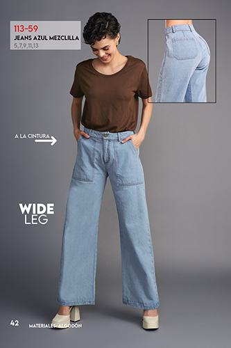 Jeans Tiro Alto, Mezclilla Gruesa, Rígida, Algodón, Corte Wide Leg, Bolsas Amplias Habilitadas, Color Azul Claro, Pinzas en Parte Trasera, Cierre y Botón Habilitado