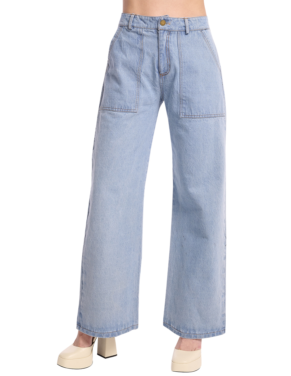 Jeans Tiro Alto, Mezclilla Gruesa, Rígida, Algodón, Corte Wide Leg, Bolsas Amplias Habilitadas, Color Azul Claro, Pinzas en Parte Trasera, Cierre y Botón Habilitado
