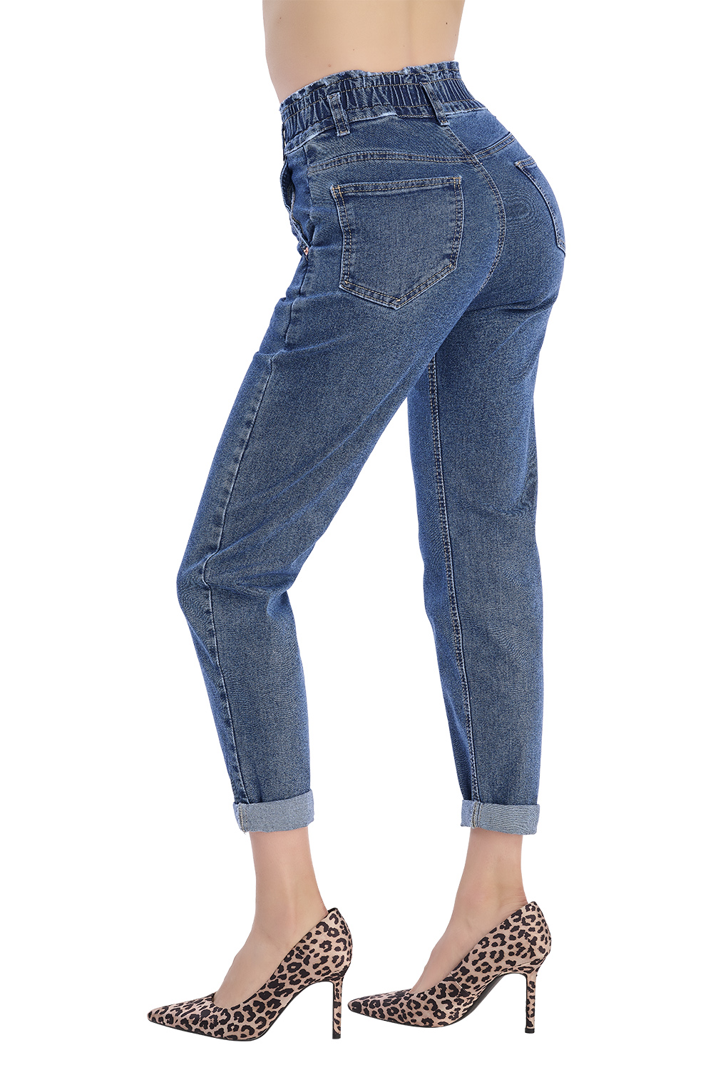Jeans Tiro Alto, Corte Jogger, Elástico en Cintura, Mezclilla Stretch, Doblez Decorativo en Bastilla, Bolsas Habilitadas, Color Azul Medio, Botón Habilitado, Pretina Ancha, Lavado Desgaste