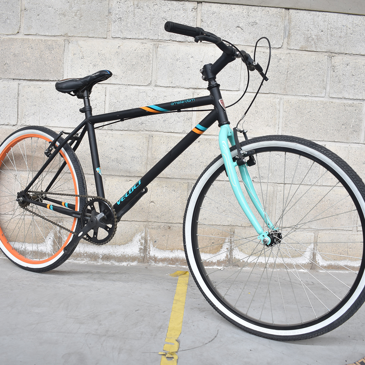 Bicicleta  Veloci Usada Amsterdam R26 Negro