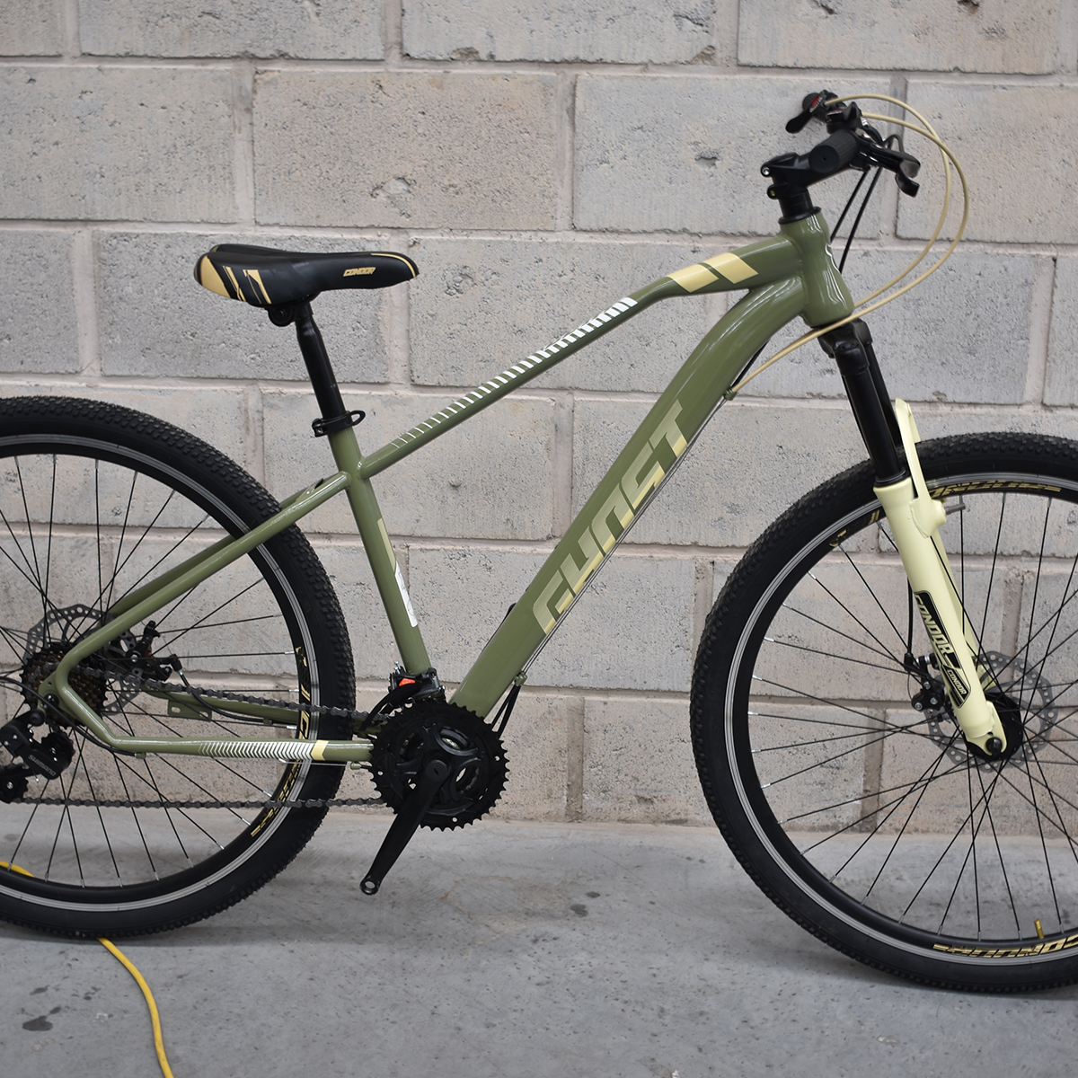 Bicicleta Ghost Usada Claw R29 Verde