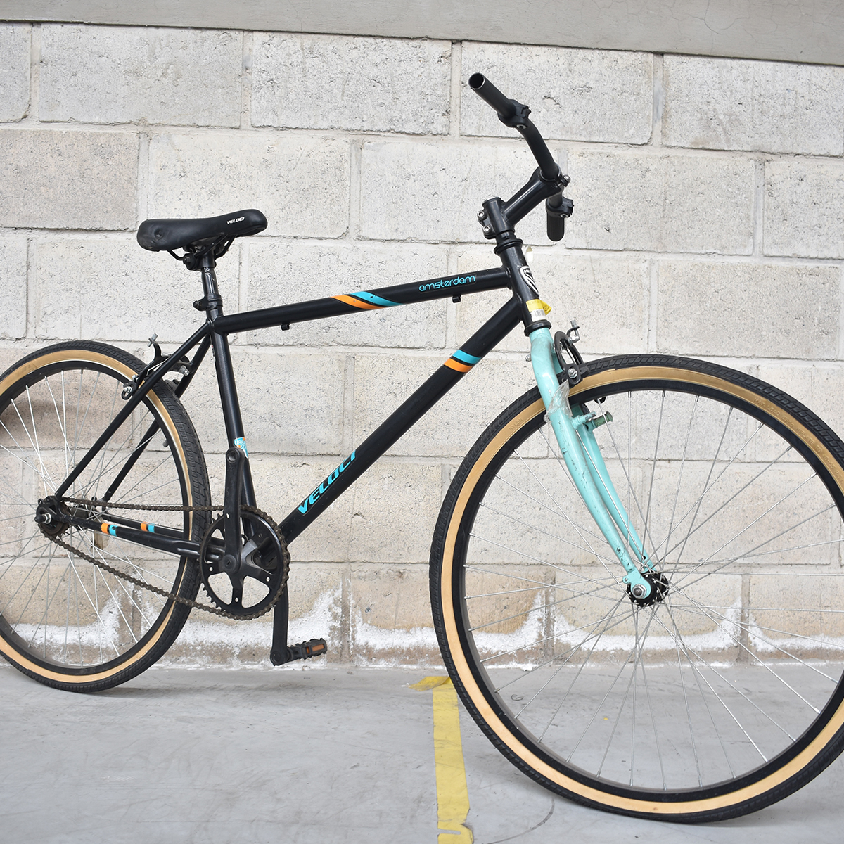 Bicicleta  Veloci Usada Amsterdam R26 Negro