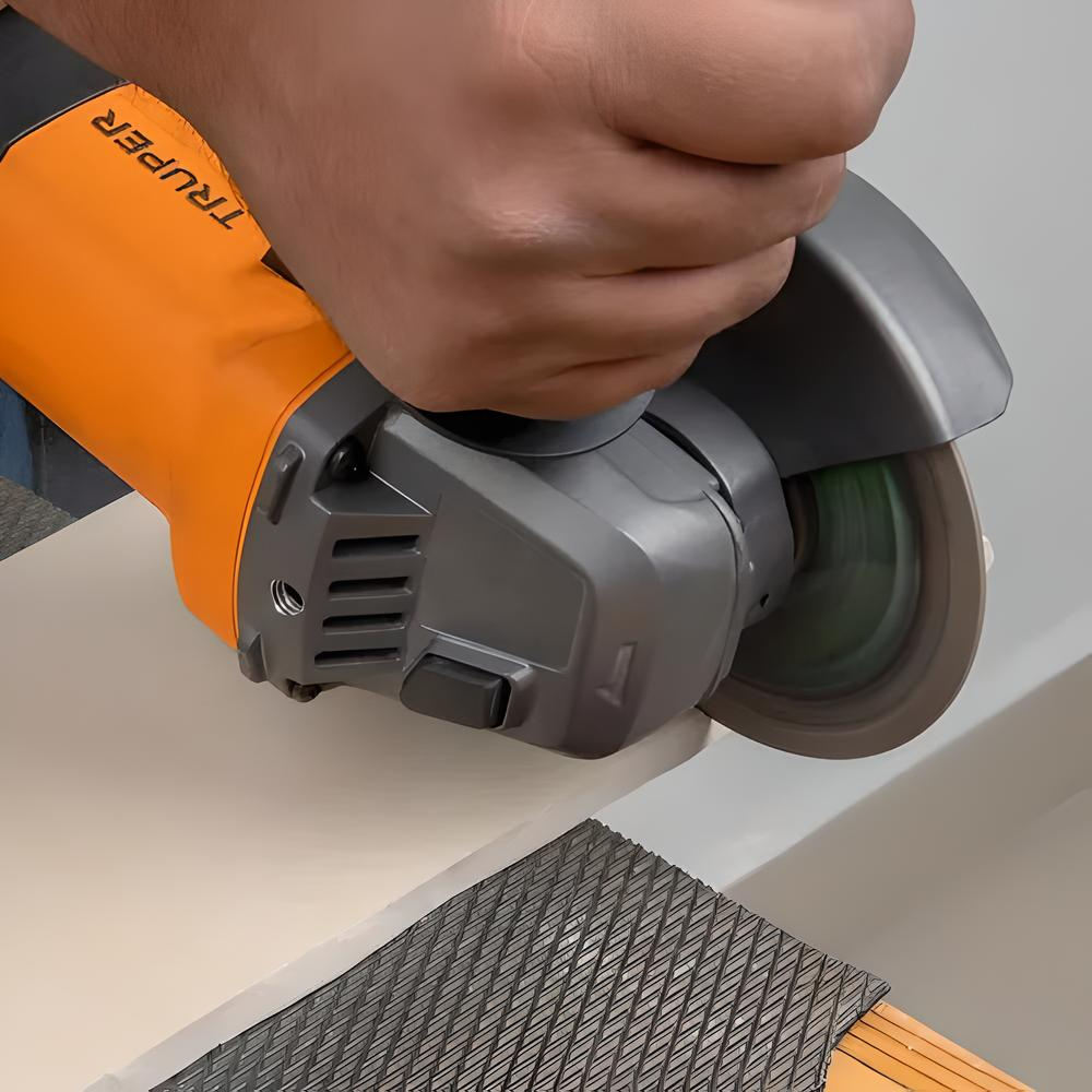 Esmeriladora angular Truper Profesional ESMA-4-1/2A9D de 60 Hz color naranja 800 W + accesorios