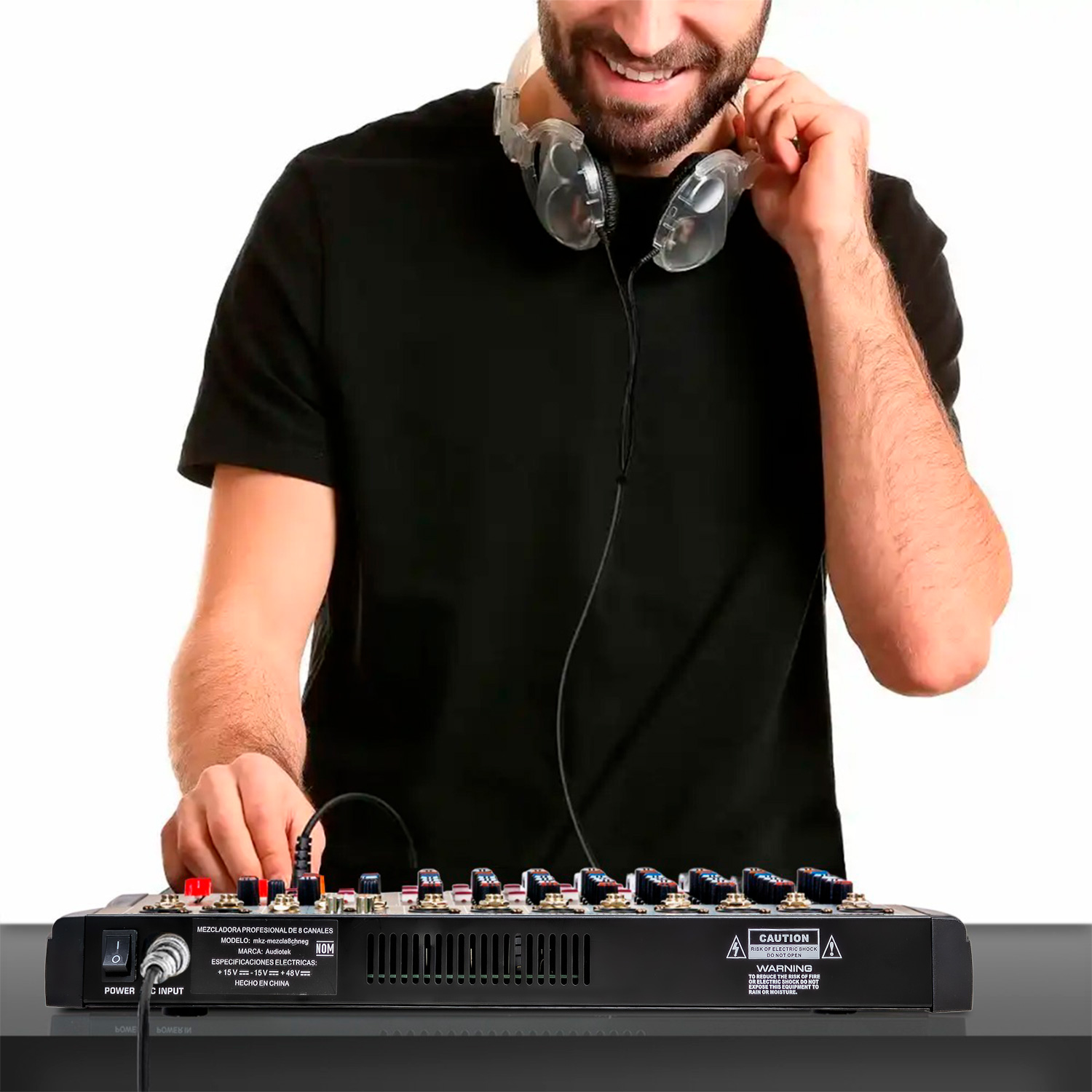 Mezcladora Amplificada Mixer Bluetooth 8 Canales 24 Efectos .