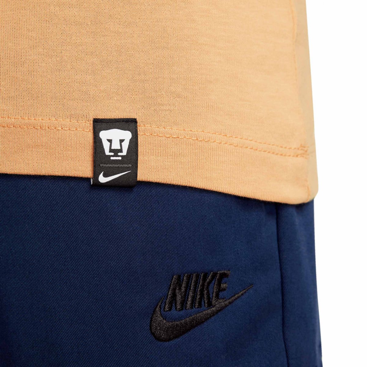 Playera Nike Hombre Pumas UNAM Club Universidad - Talla Mediana