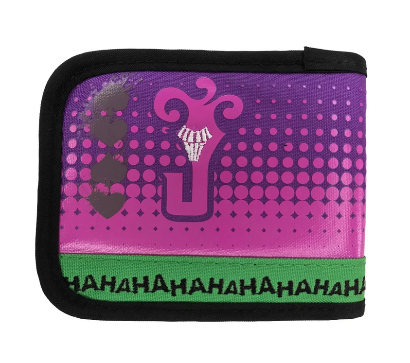 Kit Gorra Y Cartera Joker Dc Comics Morado.