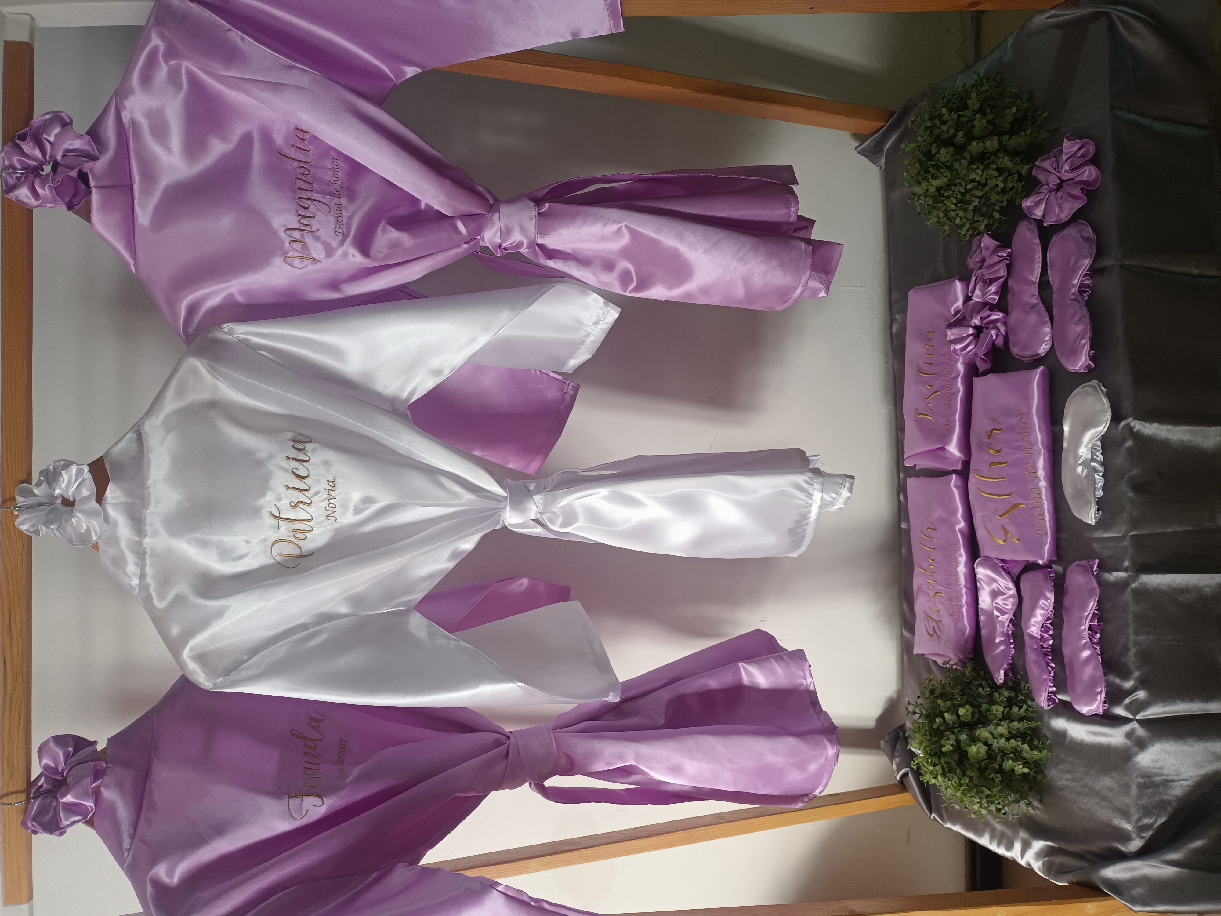 Bata Personalizada para Novias y XV años