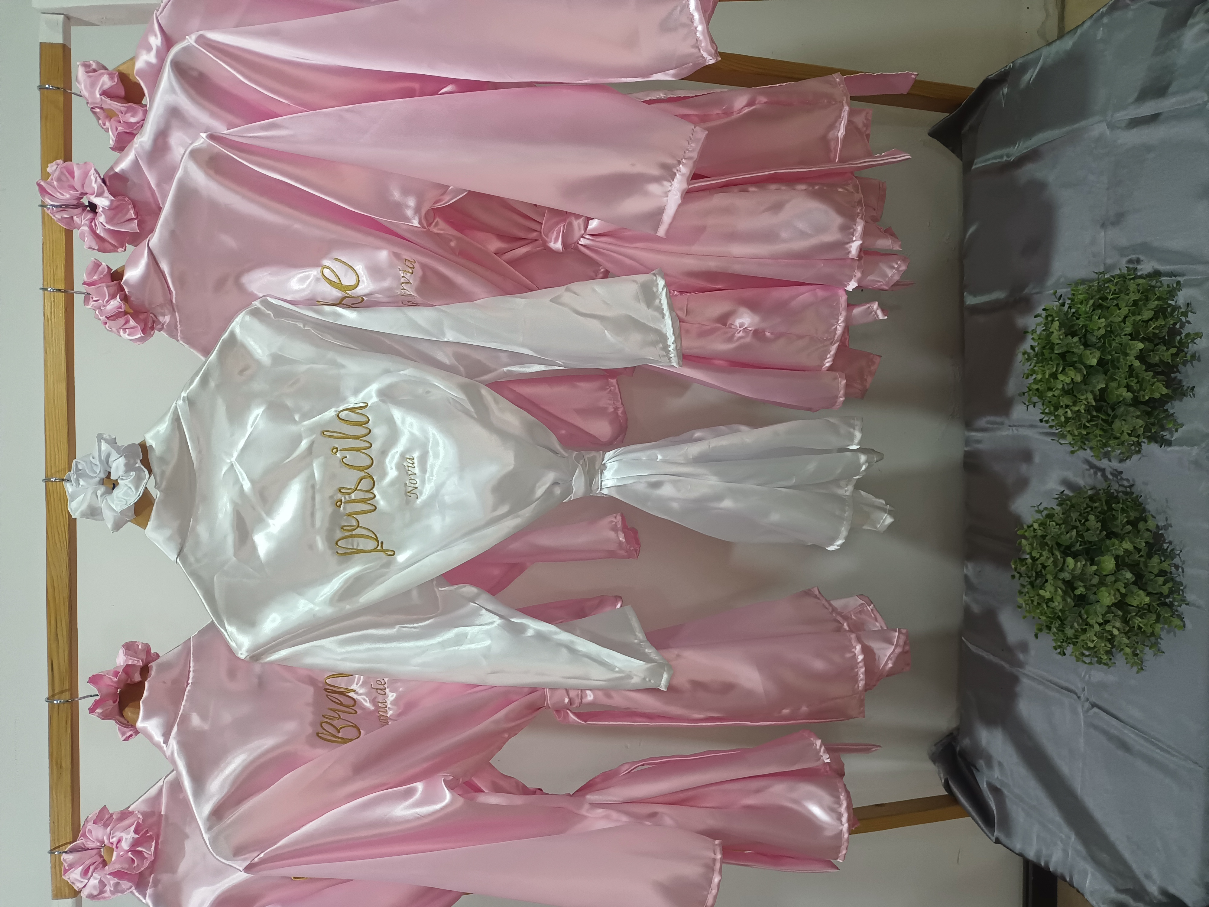 Bata Personalizada para Novias y XV años