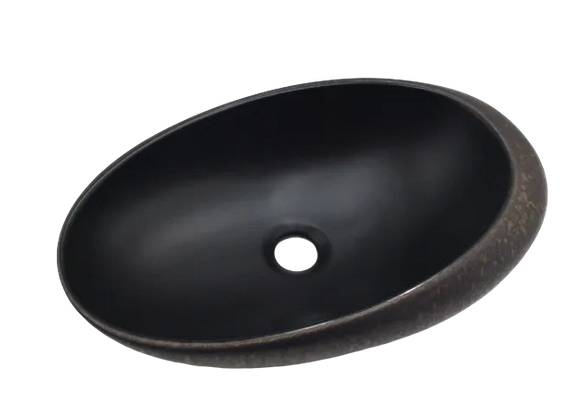 Lavabo Cerámico para Baño MI, acabado metalizado fondo negro con el exterior cobrizo con relieve. De sobreponer, con diseño europeo ideal para todo tipo de baños. Dimensiones 49.0 x 32.0 x 13.5 cms. (base x altura x profundidad)