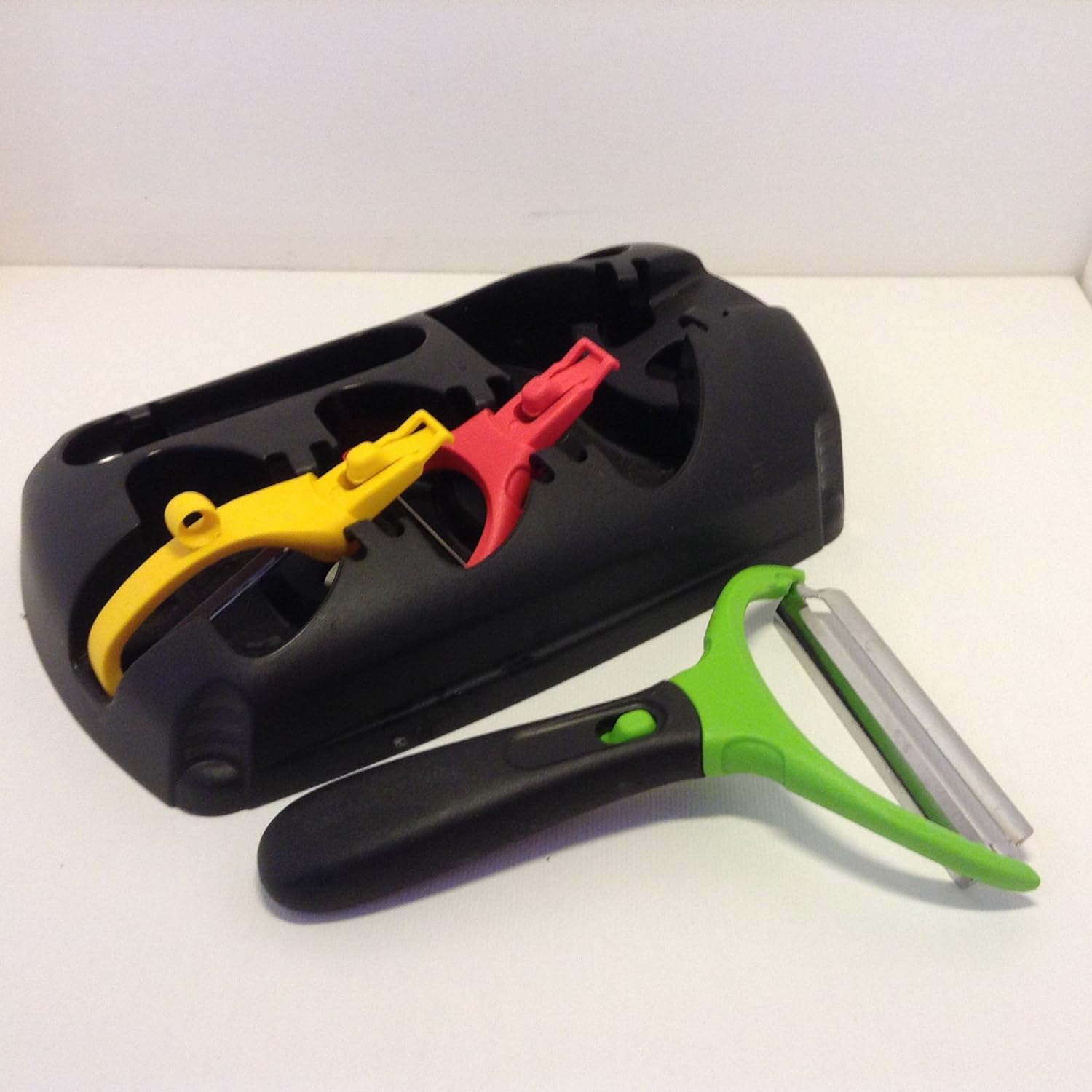 Tupperware Click Peeler System by Tupperware