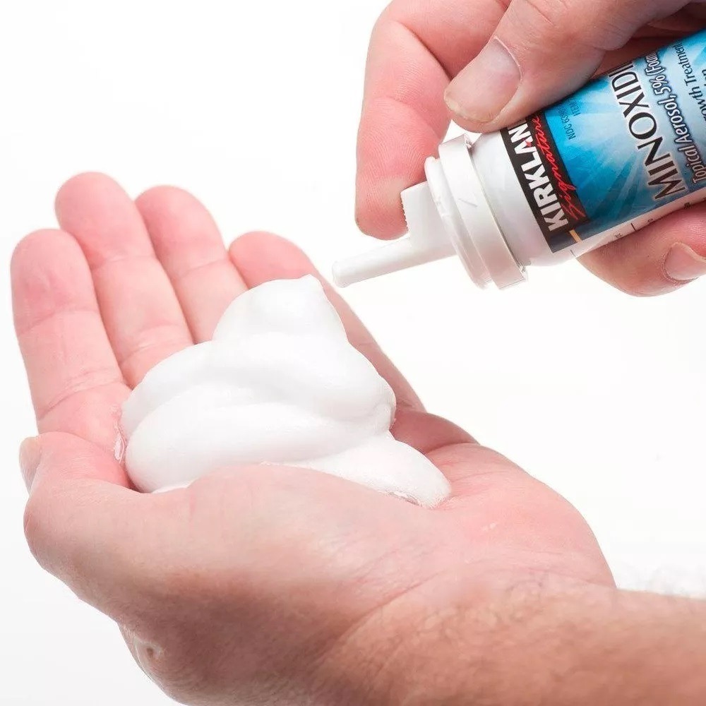 Minoxidil Kirkland Espuma (foam) 5% para crecimiento barba y cabello, tratamiento para 1 mes