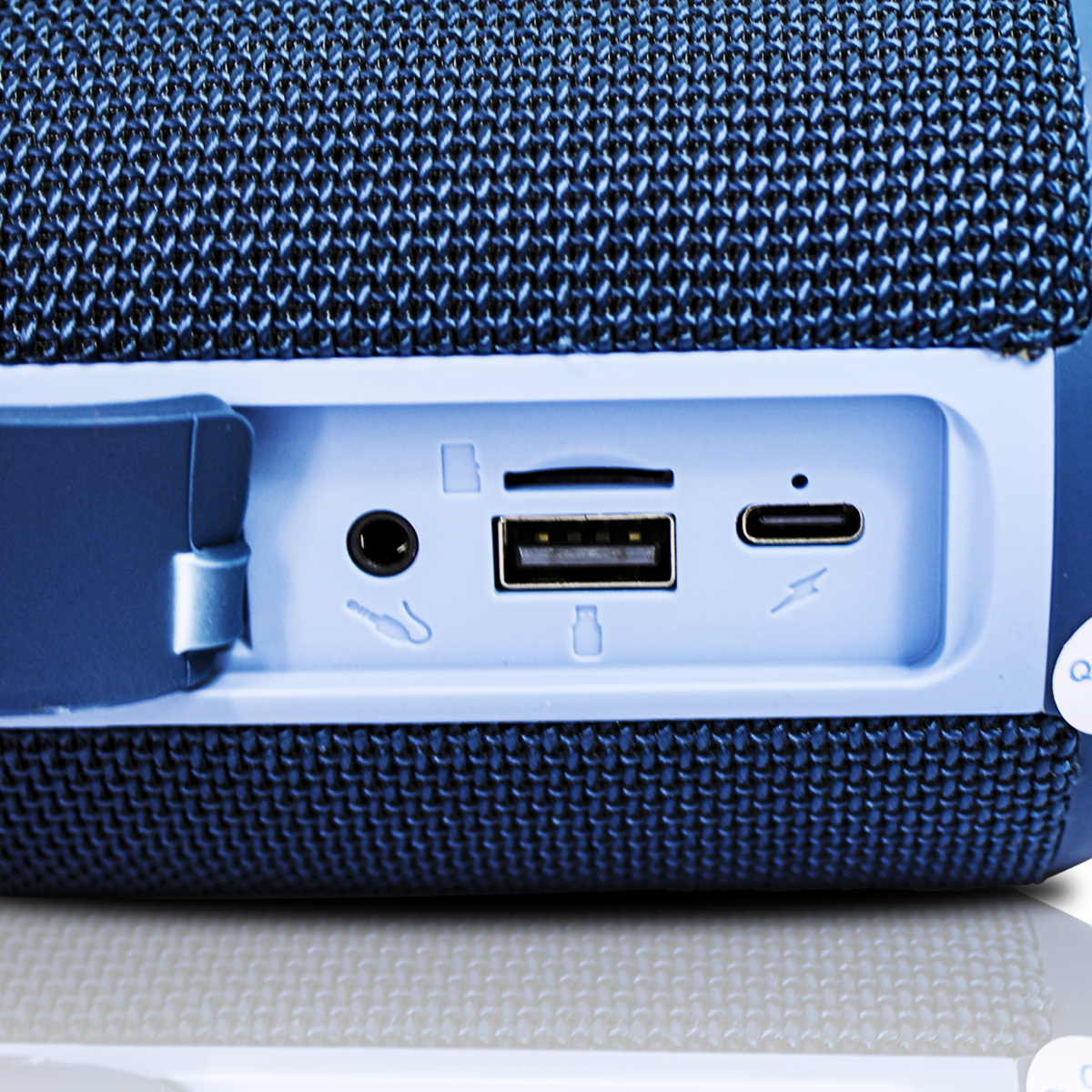 Bocina Portátil Potente Subwoofer Bluetooth Con Anillo Led Color Azul 