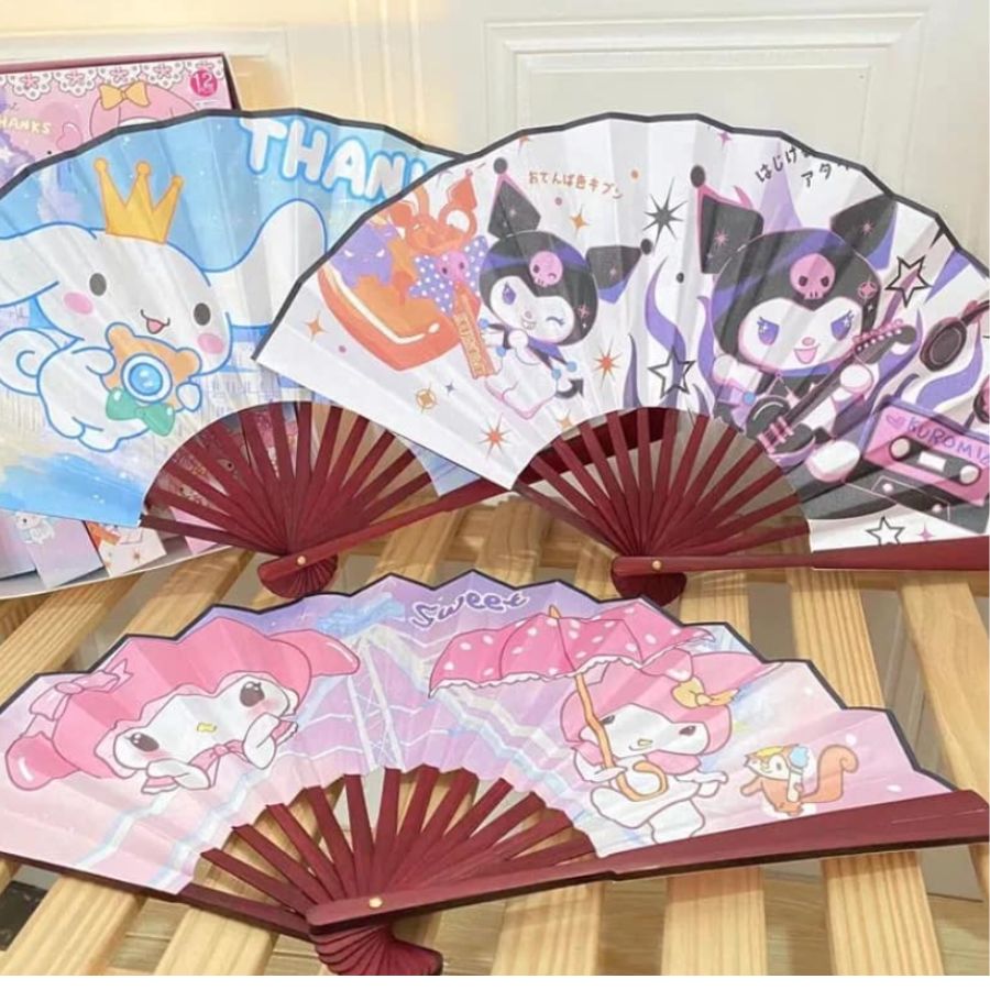 Abanico de  Madera Plegable resistente Kuromi SANRIO.