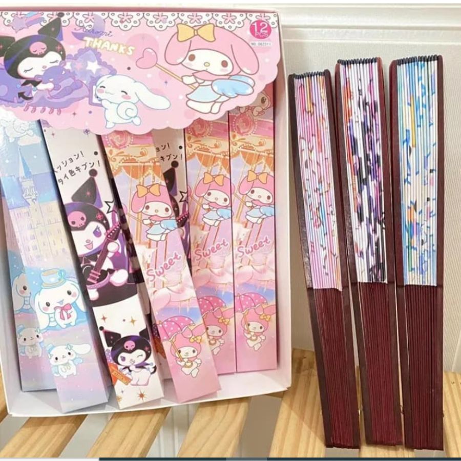  Abanico de  Madera Plegable resistente Kuromi SANRIO.