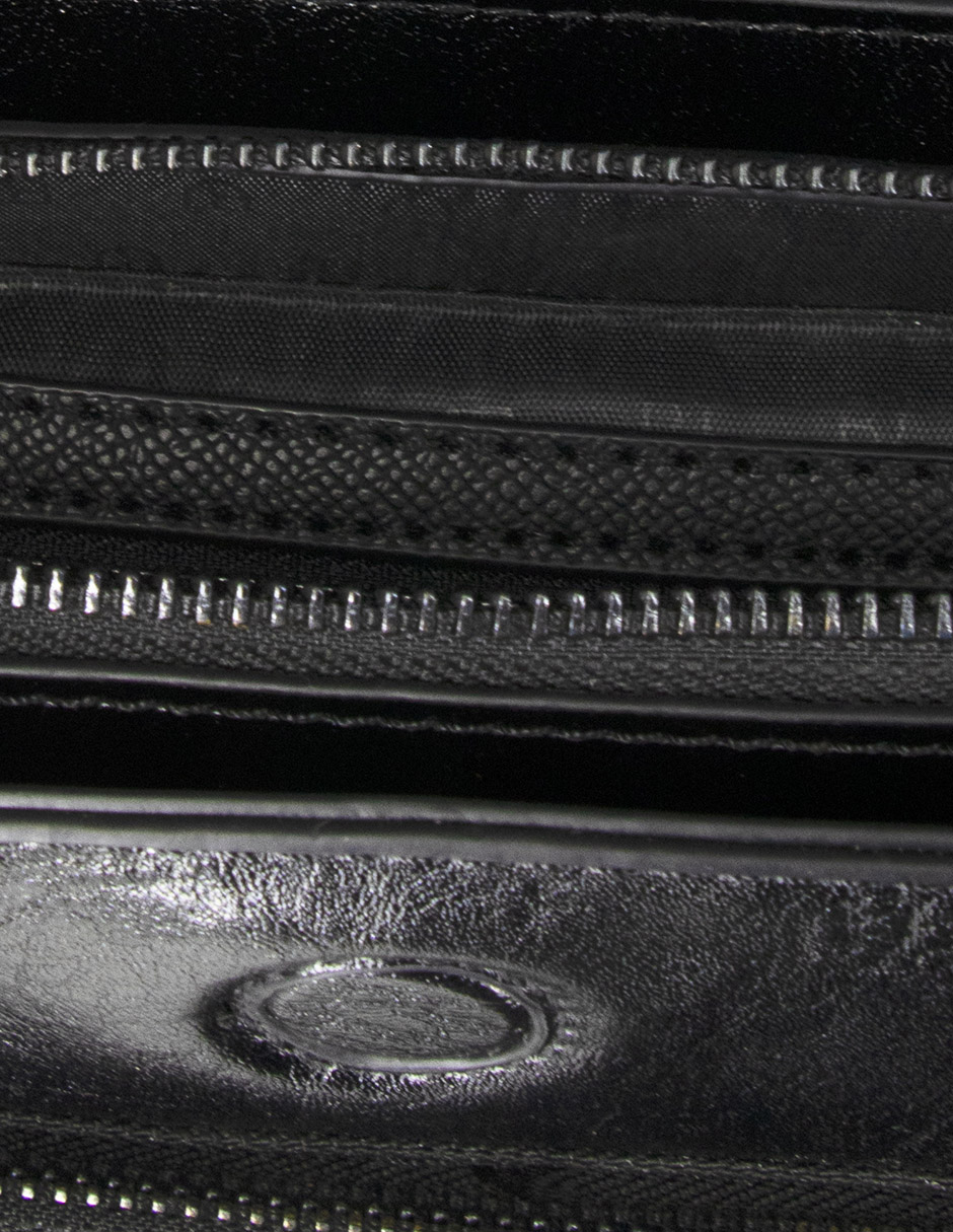 Bandolera Boroni Damier Con Textura Cuadrada Color Negro .