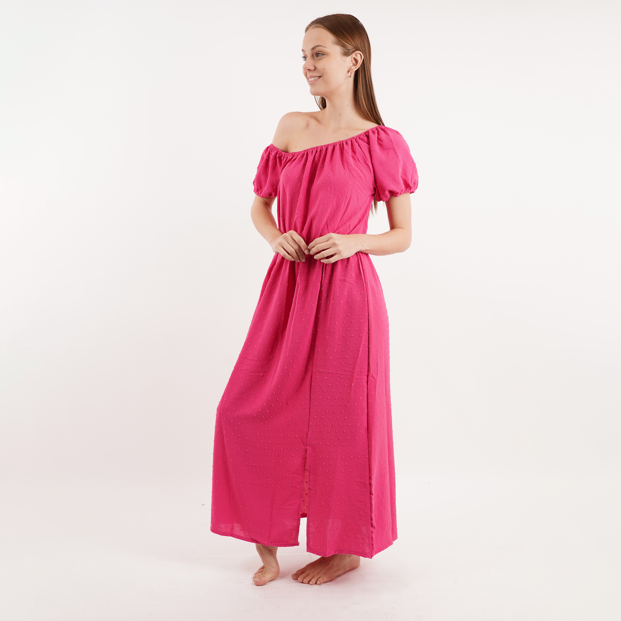 Vestido largo Primavera. Liso con pequeños bordados en serie. Resorte En Pecho. Manga corta. Fresco y cómodo mod. SR281.