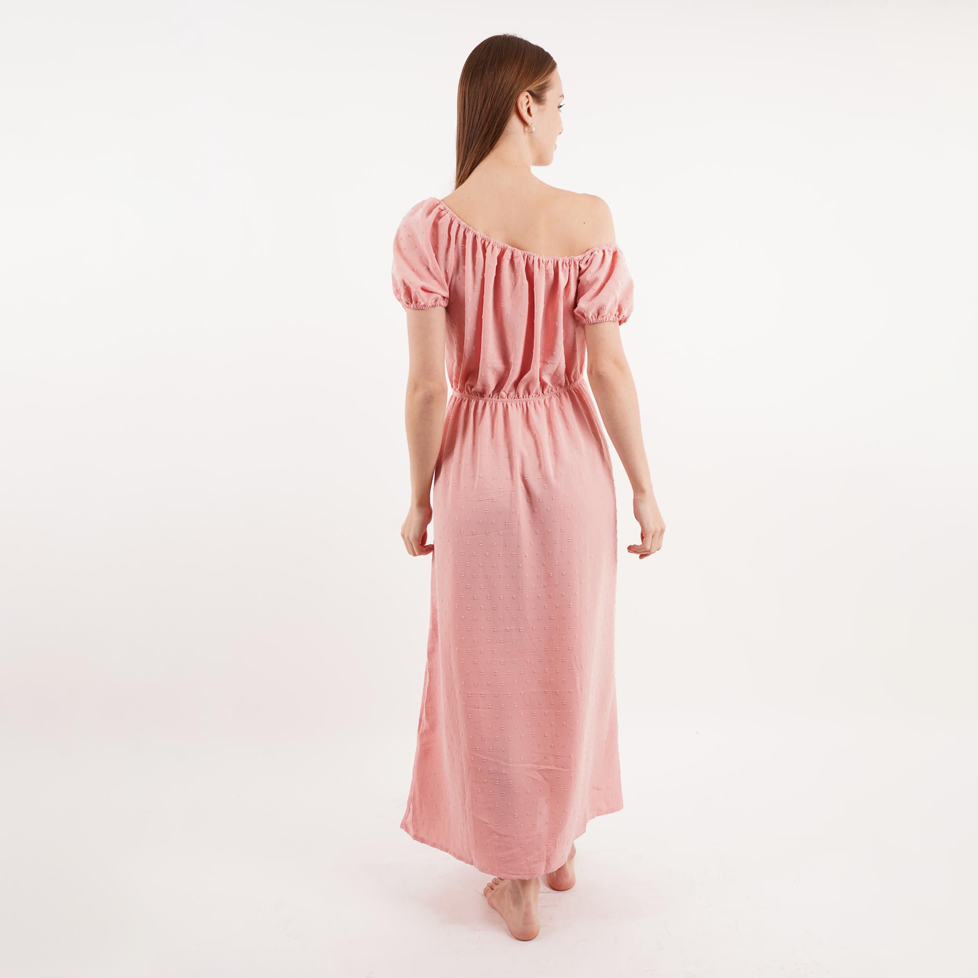 Vestido largo Primavera. Liso con pequeños bordados en serie. Resorte En Pecho. Manga corta. Fresco y cómodo mod. SR281.