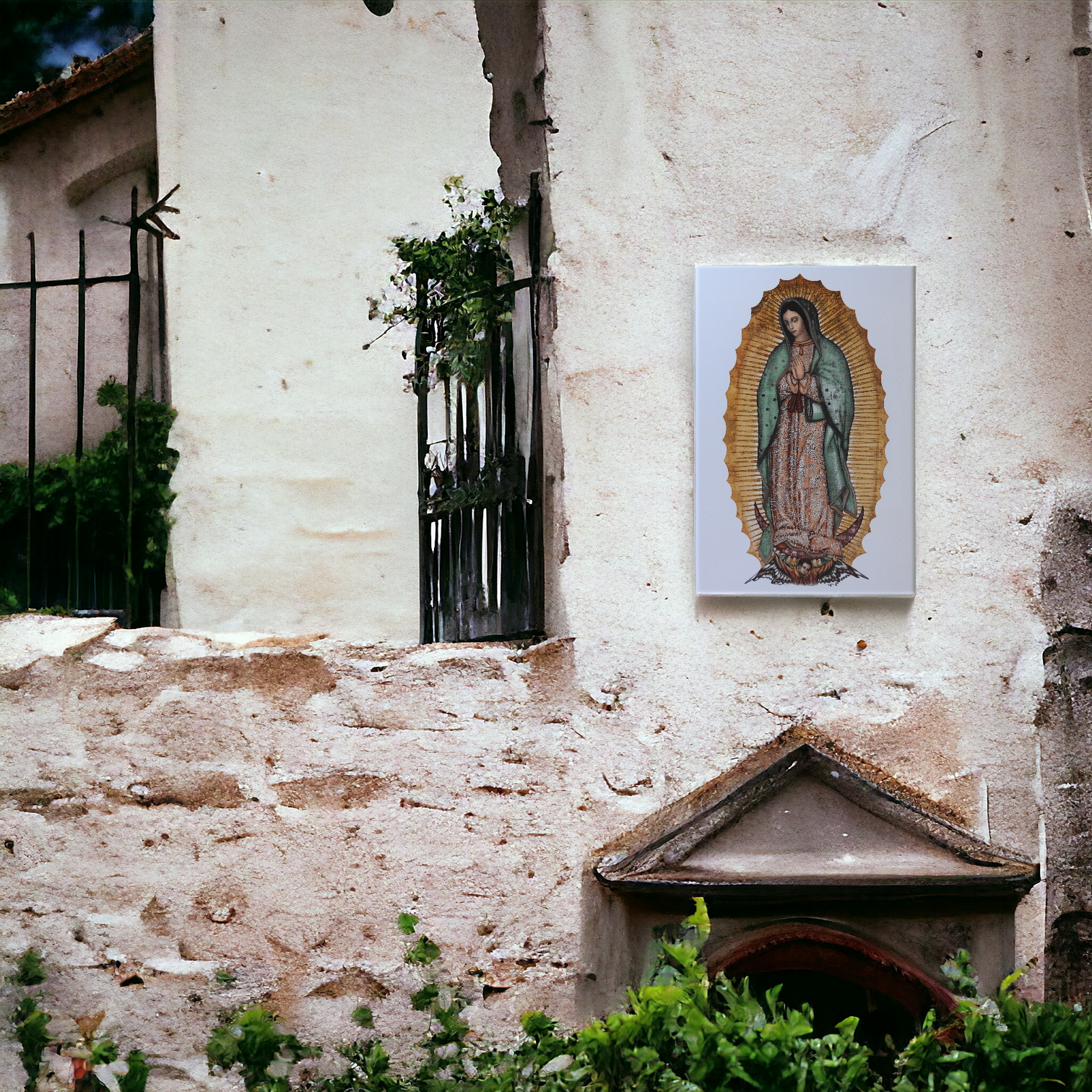 Imagen de la Virgen de Guadalupe en Azulejo Tamaño 35x50 cm Primera Exteriores Alcesa