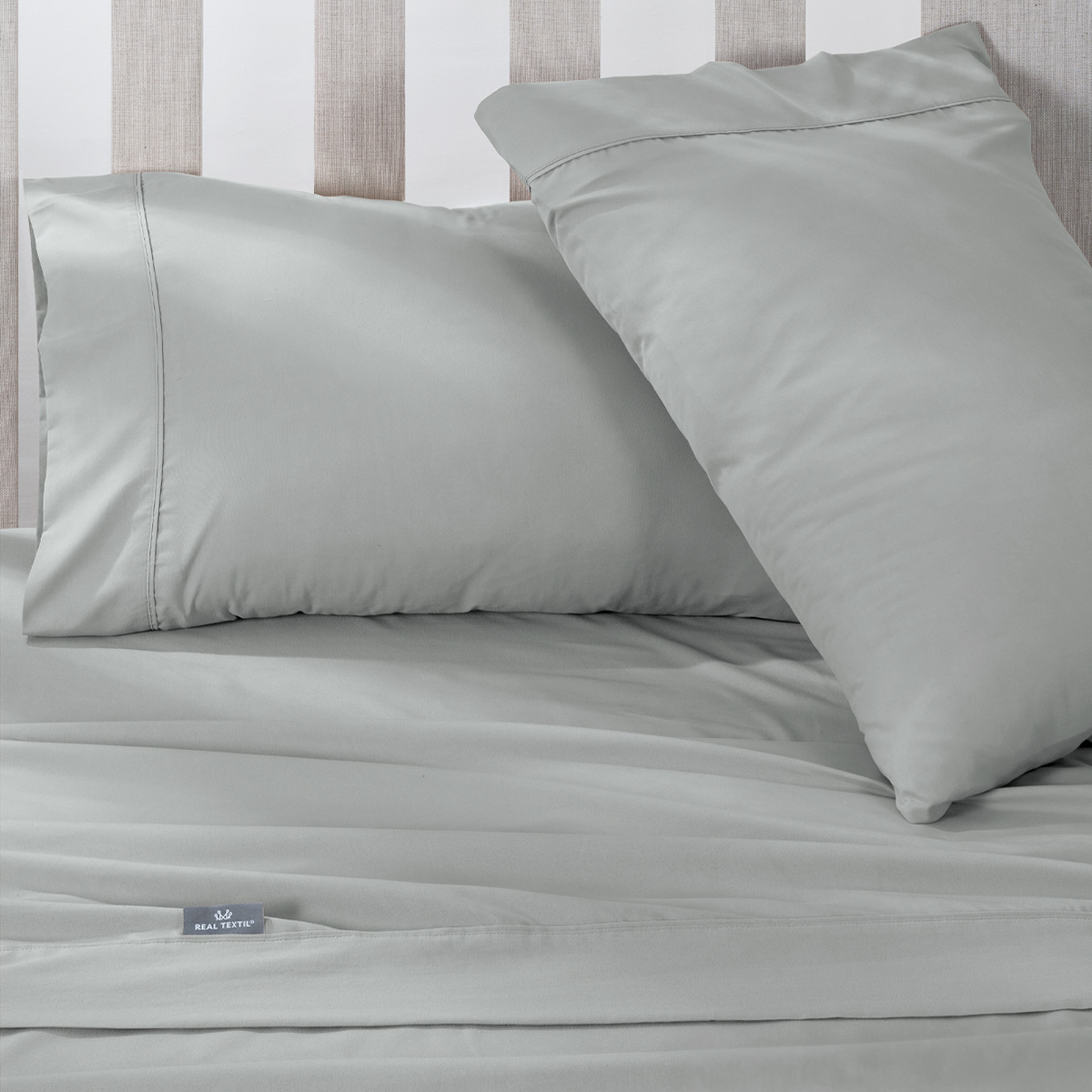 Juego de Sábanas Microfibra King Size Gris REAL TEXTIL.