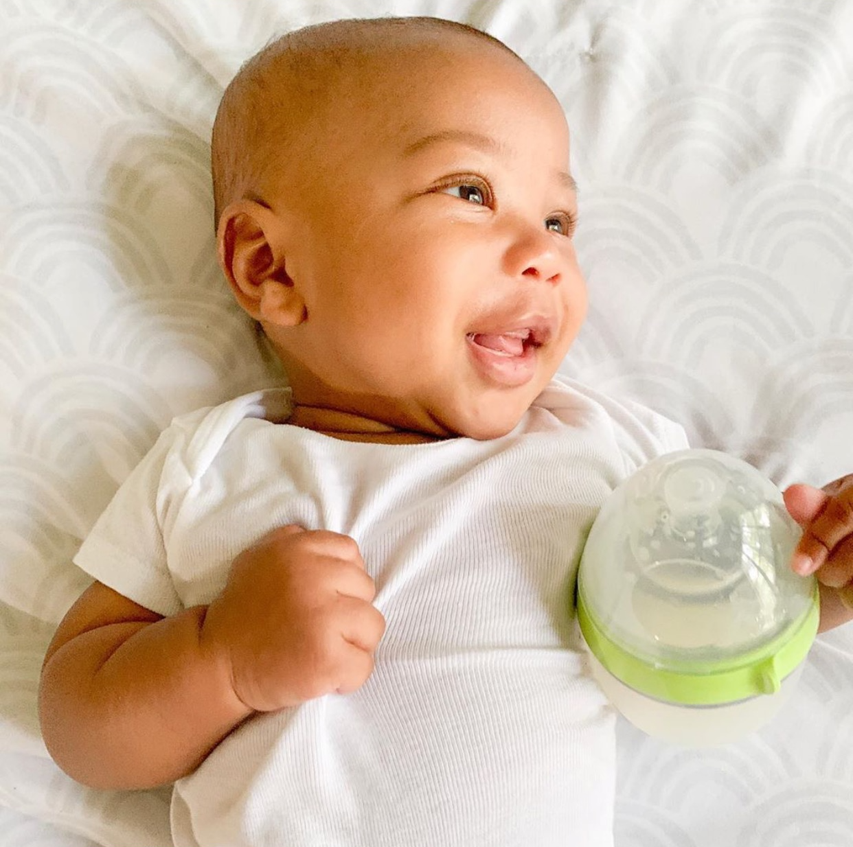 Biberón Comotomo Tacto Natural Flujo Lento 0-3 Meses 150 Ml 2 Piezas Verde