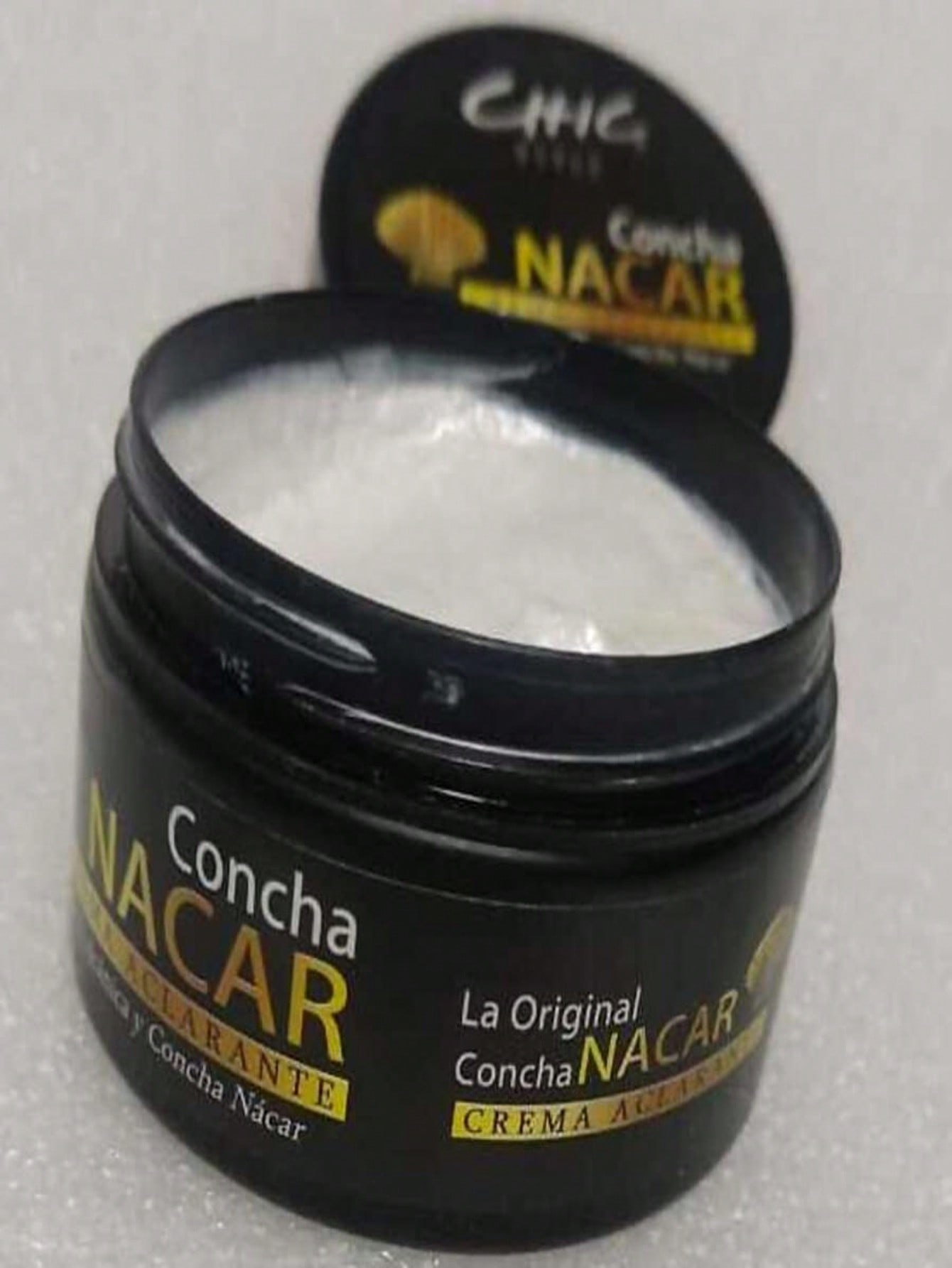 Crema Aclarante Arcilla Volcánica y Concha Nácar Chic Style