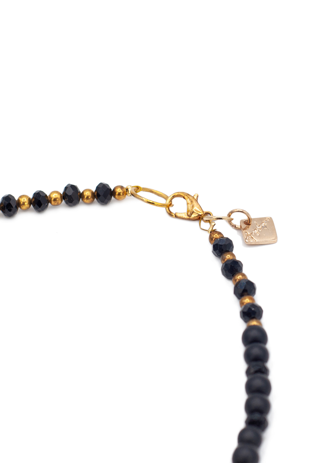 Collar artesanal A ÁNGELOZANO, barro negro, pulsera y aretes.