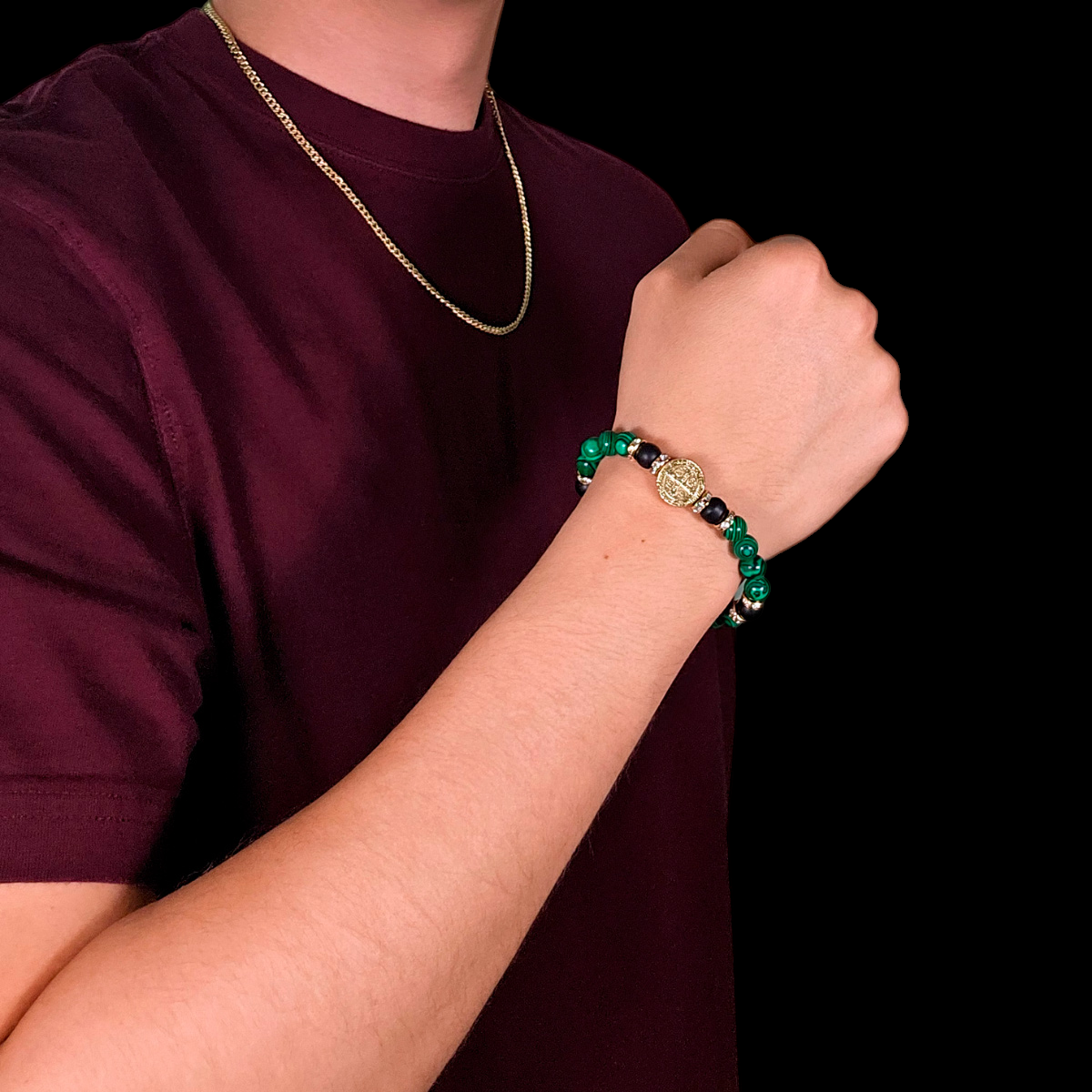Pulsera de hombre de San Benito piedra malaquita y ónix