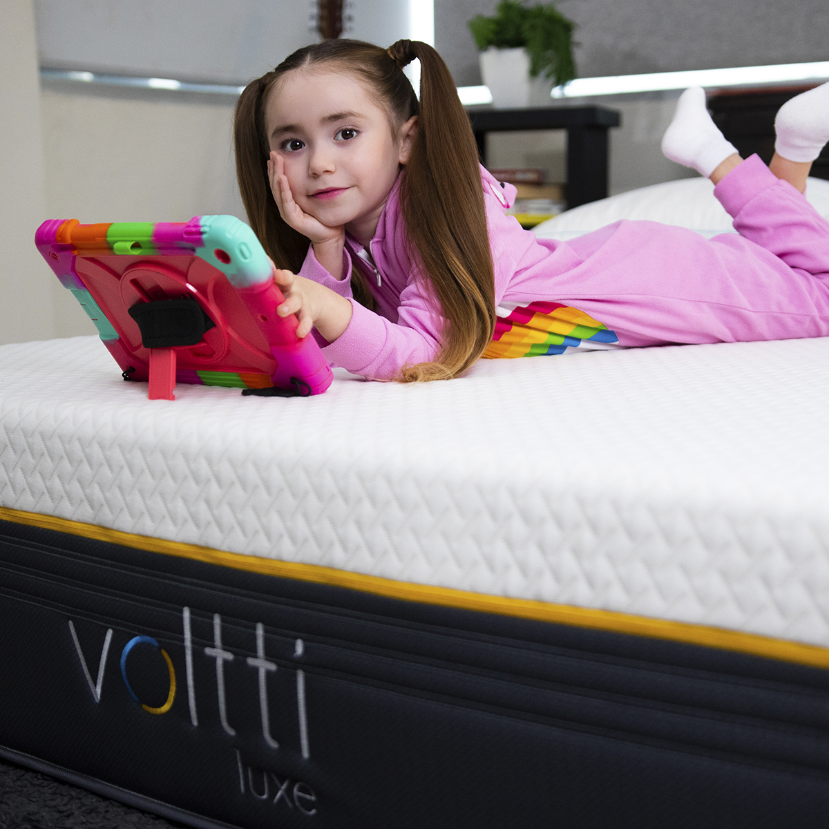 Voltti | Luxe | Colchón en Caja | Híbrido Nano Memory Foam & Resortes Encapsulados | Matrimonial | 30 CM