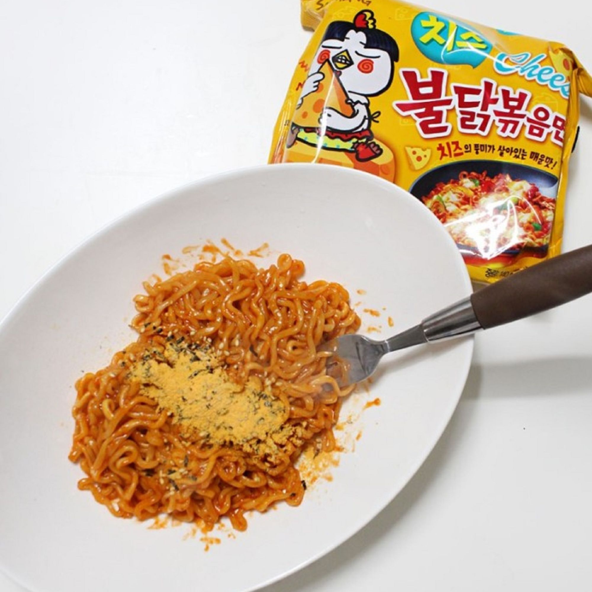 Sopa Instantánea Ramen Coreana Buldak Queso Picante 10 pzs