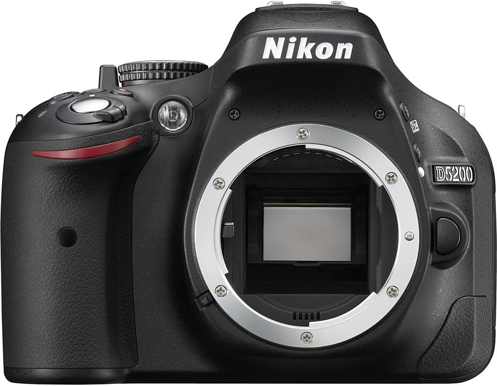 Nikon D5200 / AF-S DX NIKKOR 55-200mm 1.4-5.6G ED VR (Reacondicionado Grado A)