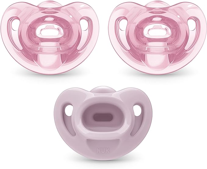 A NUK - Chupetes de ortodoncia cómodos, 0-6 meses, 3 unidades (paquete de 1)