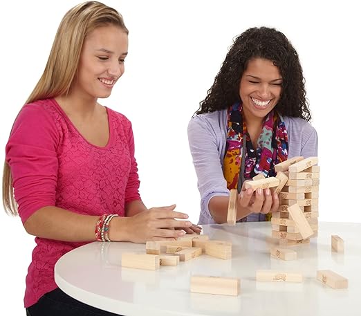 A Hasbro Jenga Juego de Mesa original de bloques de madera para adultos, y niños y niñas a partir de los 6 años para 1 o más jugadores.