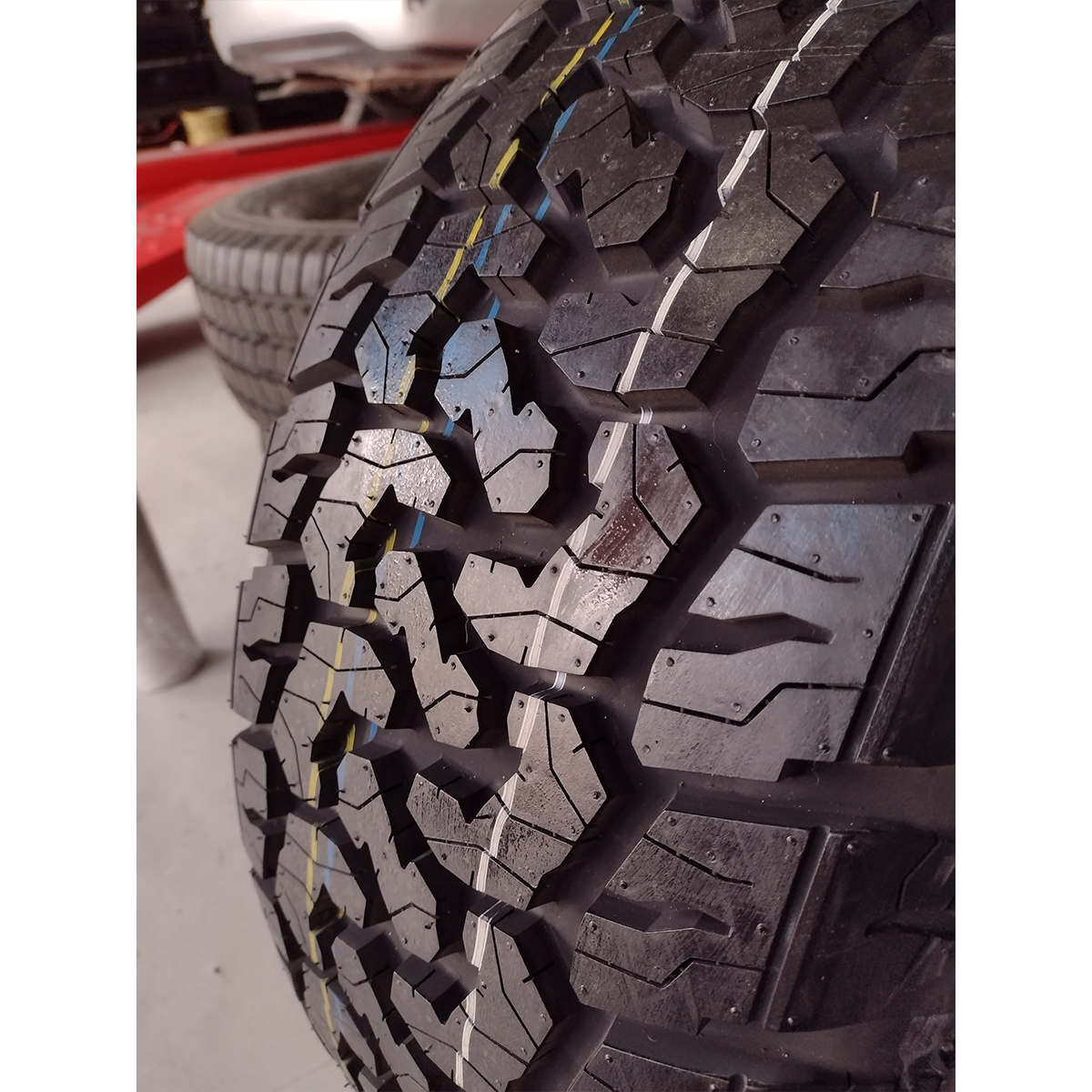 LLANTA 265/75R16 KOZ ZWARTHZ ALL TERRAIN LT 10C 123/120R