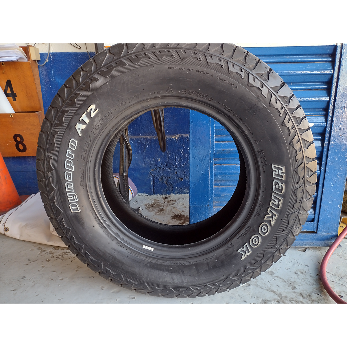 LLANTA 215/85R16 HANKOOK DYNAPRO AT2 RF11.